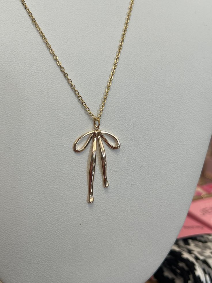 Golden Bow Necklace
