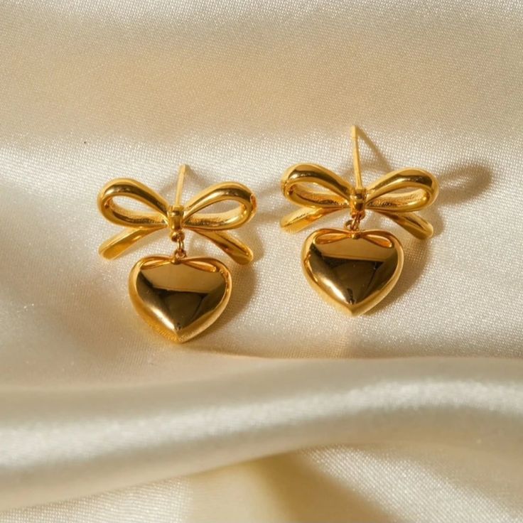 Bow Heart Drop Earring