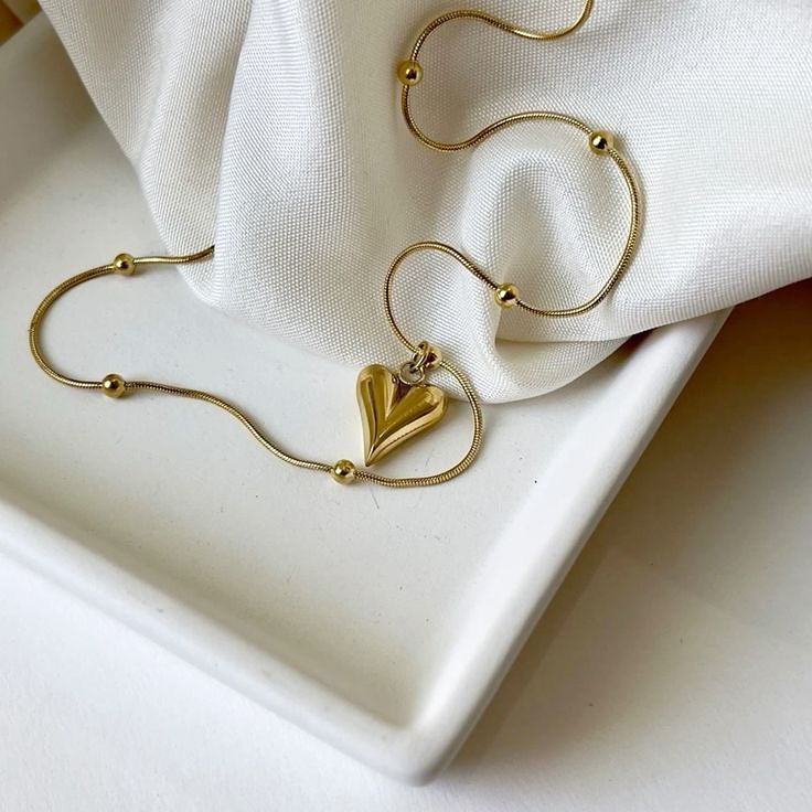 Golden Heart Pendant Necklace