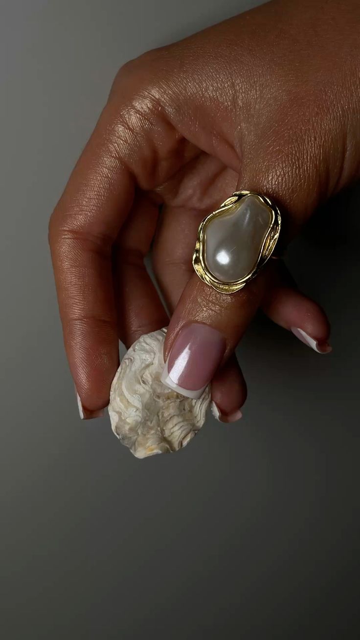 Luna Baroque Pearl Ring