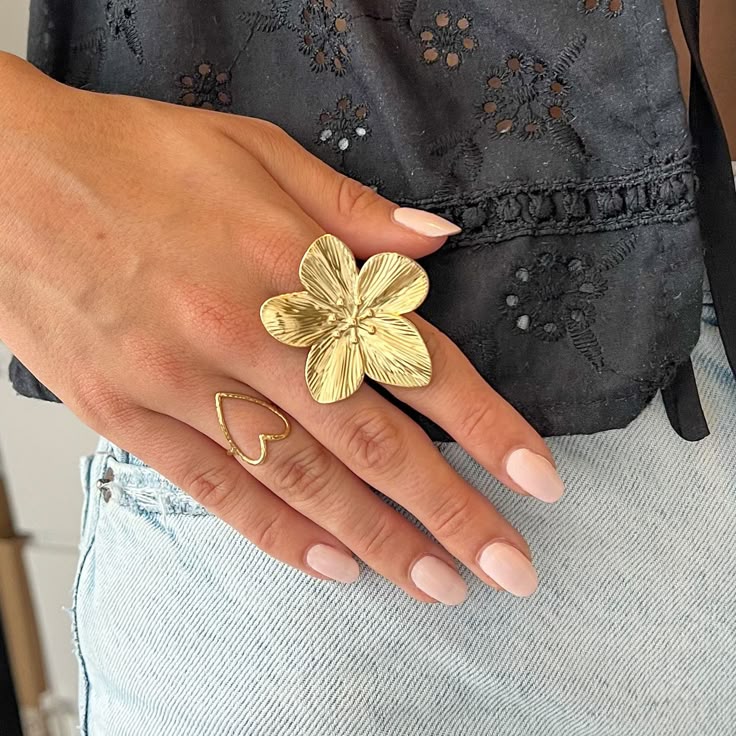 GOLDEN ORCHID RING
