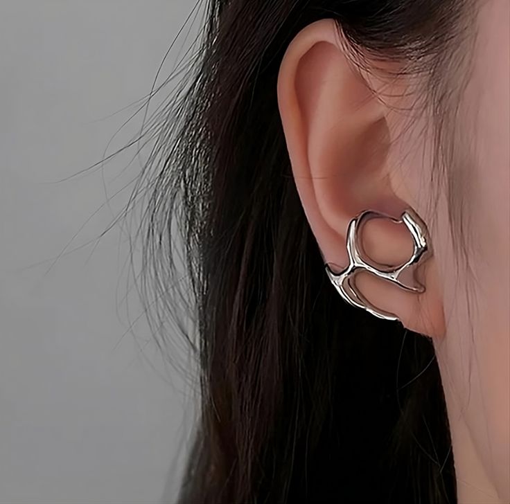 Luna Edge Ear Cuff