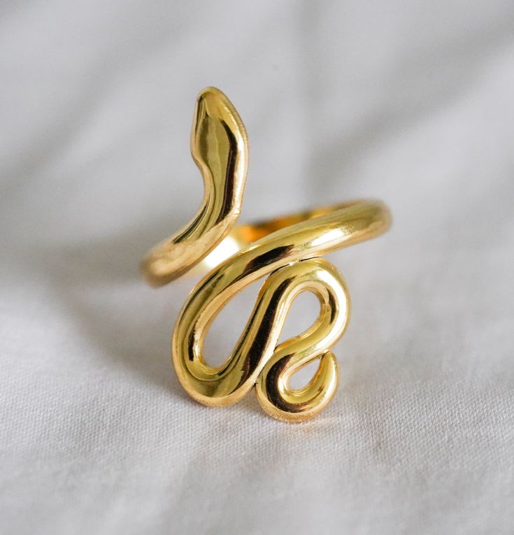 Serpentine Grace Ring