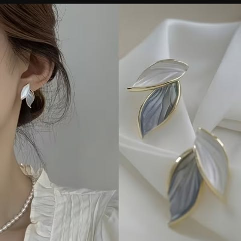 Elegant Leaf Earrings