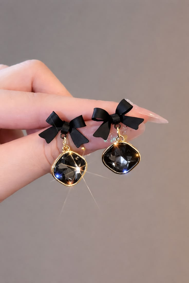 Black Bow Pearl Earrings