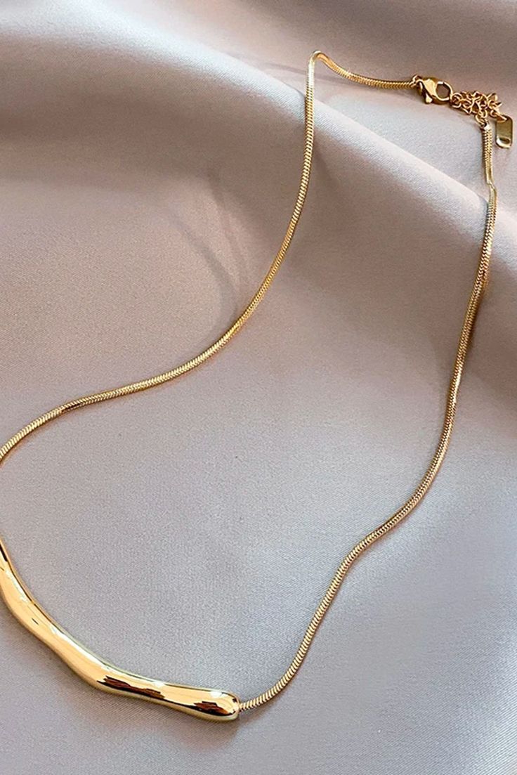 Molten Bar Necklace