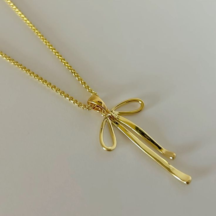 Golden Bow Necklace