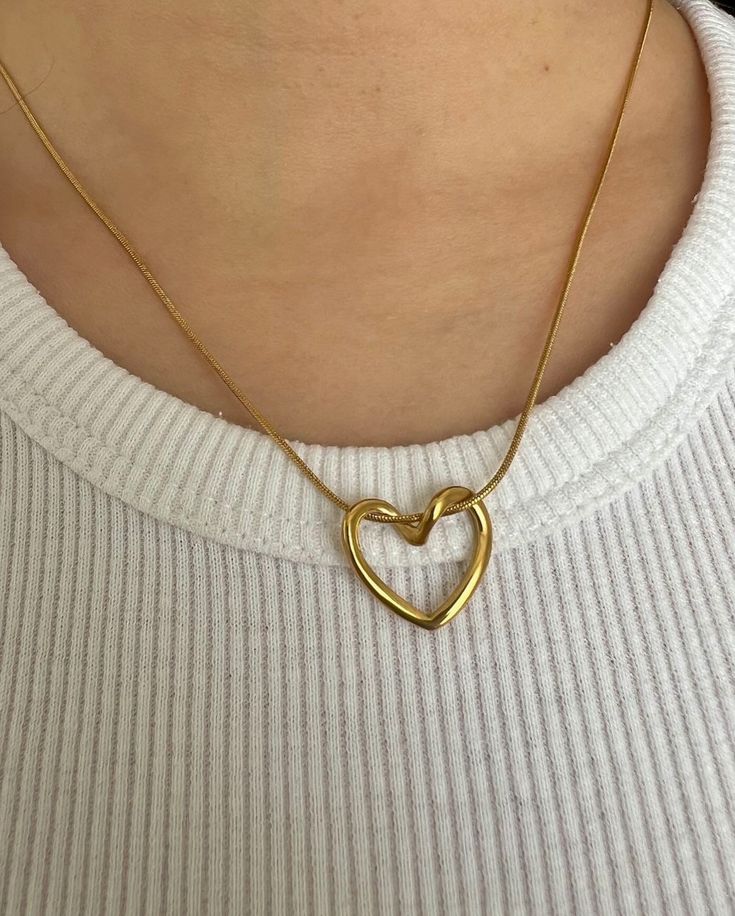 OPEN HEART NECKLACE