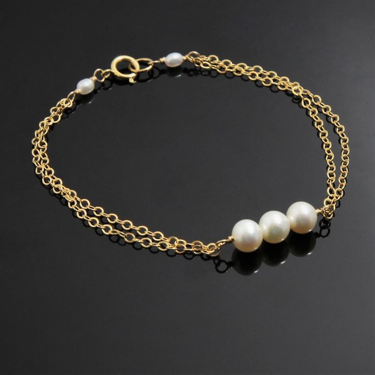 DUAL PEARL CHAIN BRACELET