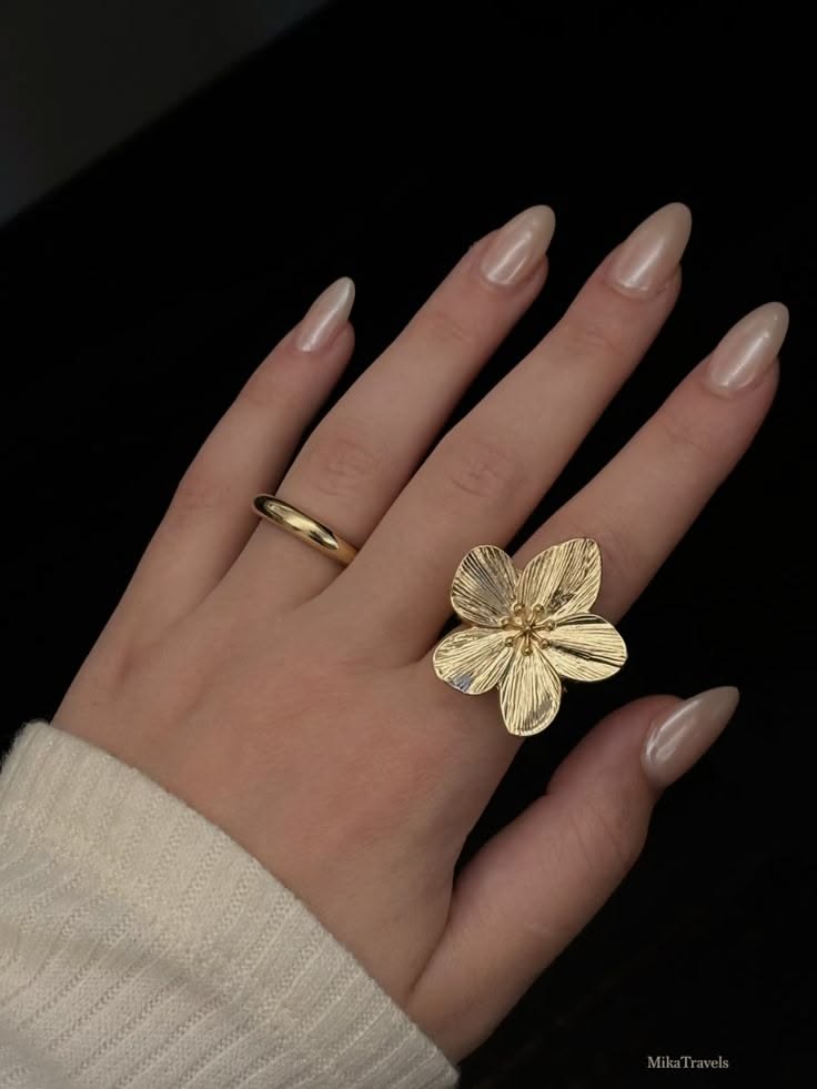 GOLDEN ORCHID RING