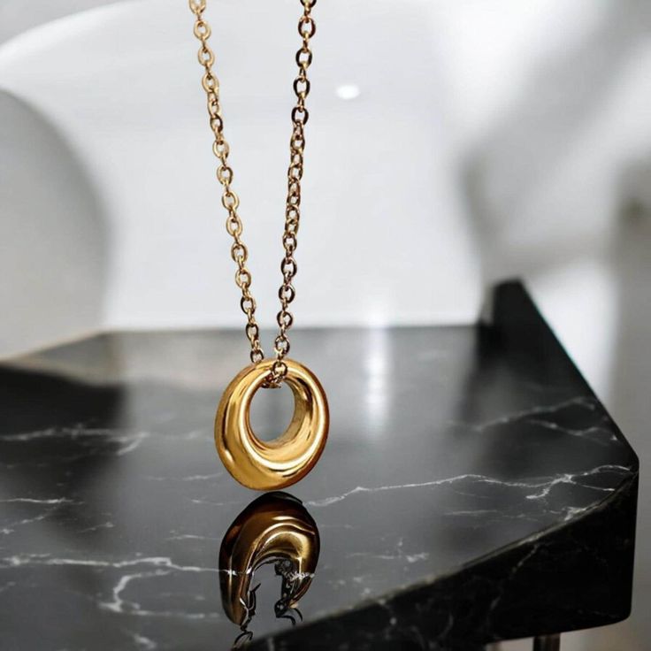 Halo Loop Necklace