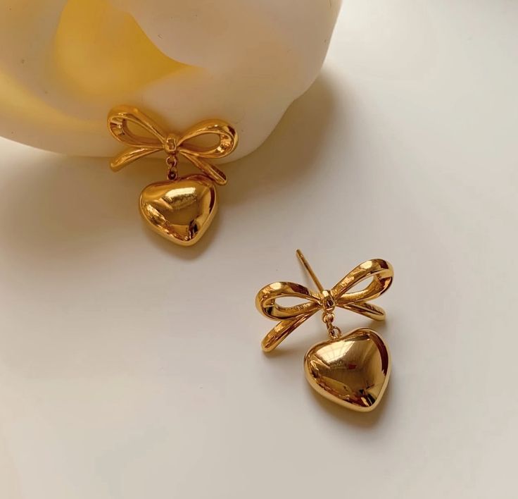 Bow Heart Drop Earring